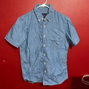 American Eagle, buttoned up dress shirt. Blue and white polka dot style.